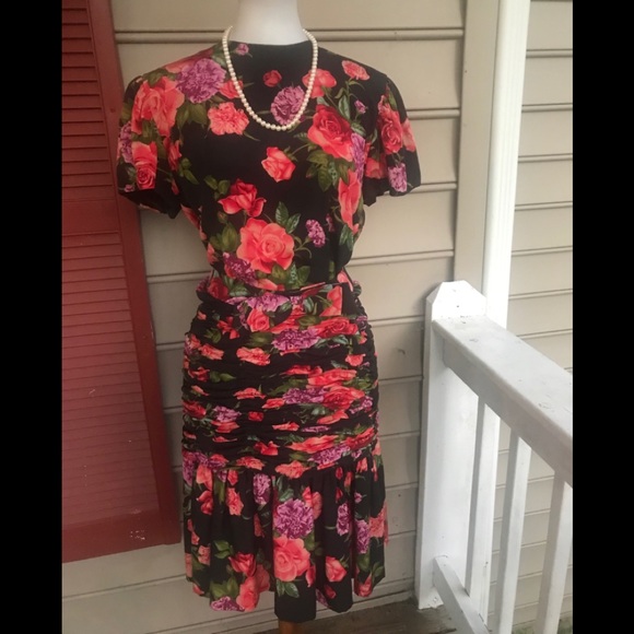 Albert Nipon Dresses & Skirts - Albert Nipon 100% Silk Floral Dress 4 FREE SHIP